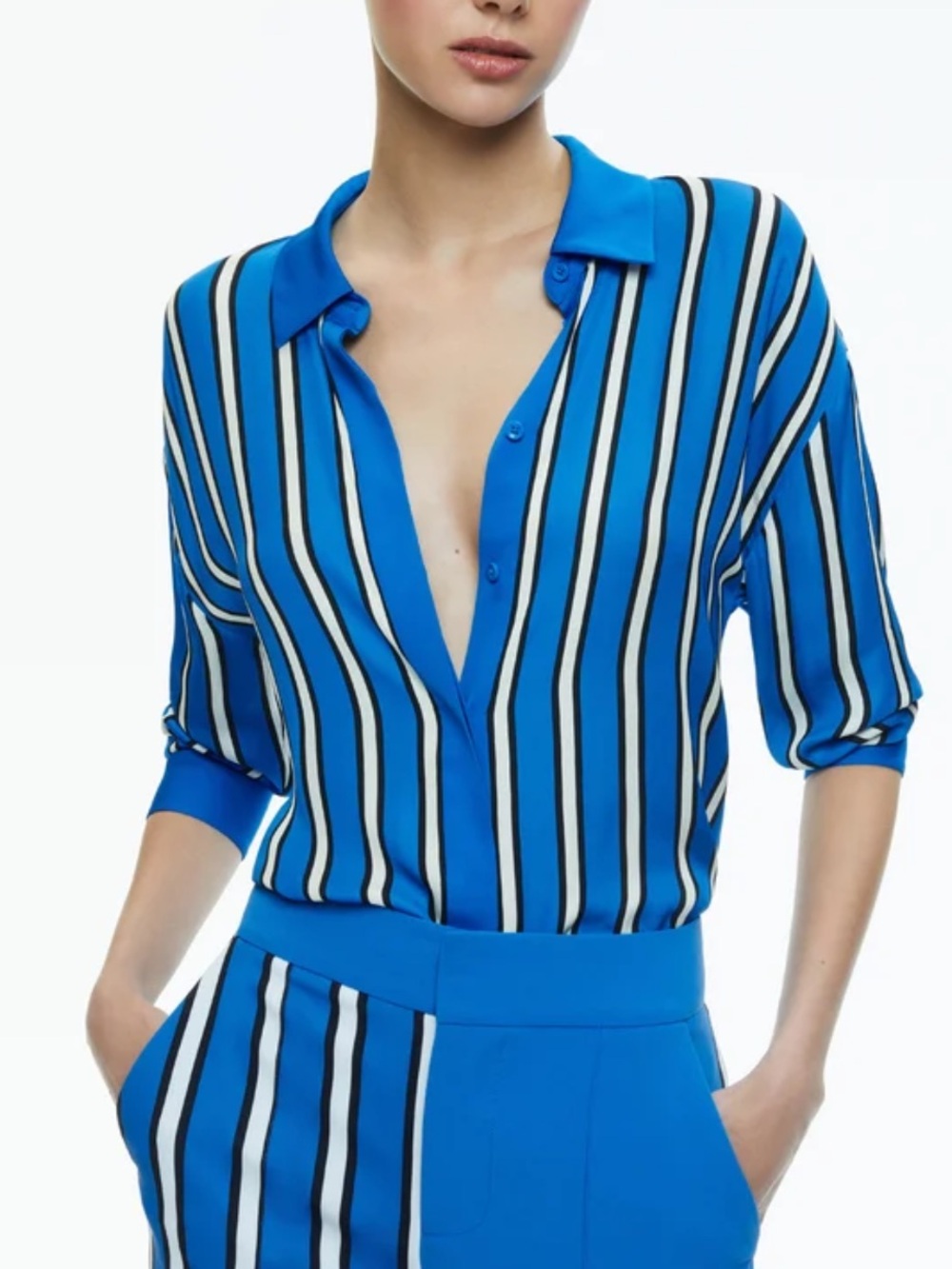 Alice and Olivia Dimitra Blue Striped Oversized Button-Down Jumpsuit